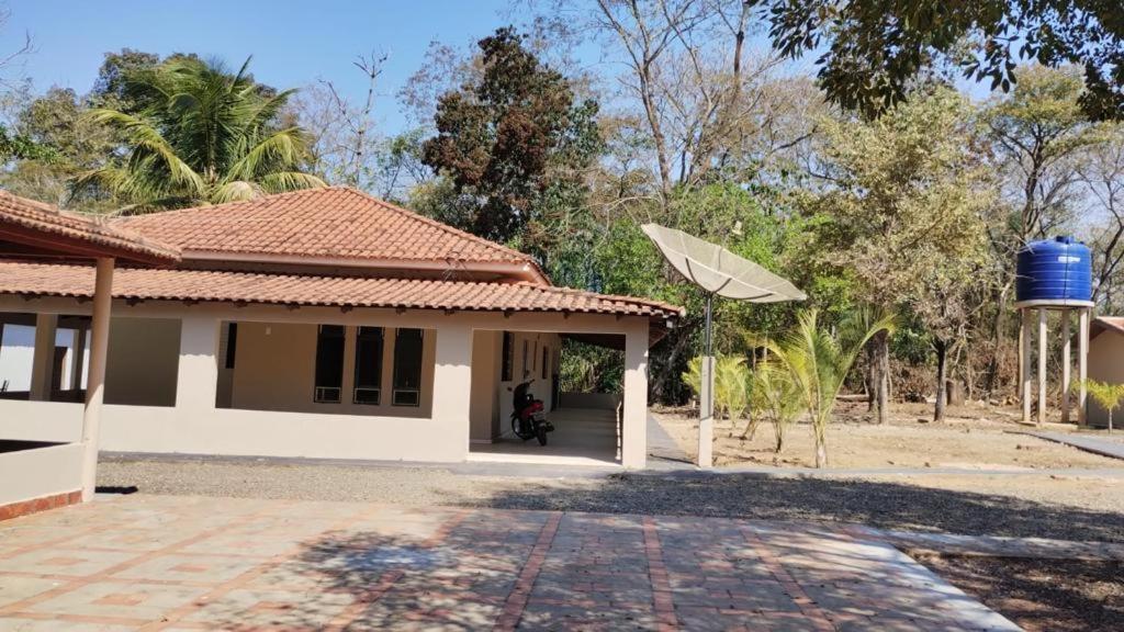 Hotel E Pousada 3 Irmaos Coxim Exterior photo